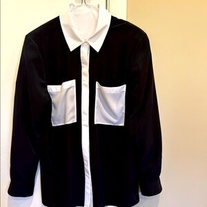 Beautiful Black & White Michael Kors size Medium Blouse